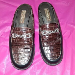 Brighton Men's Brown Crocodile Embossed Loafers with Silver Detail